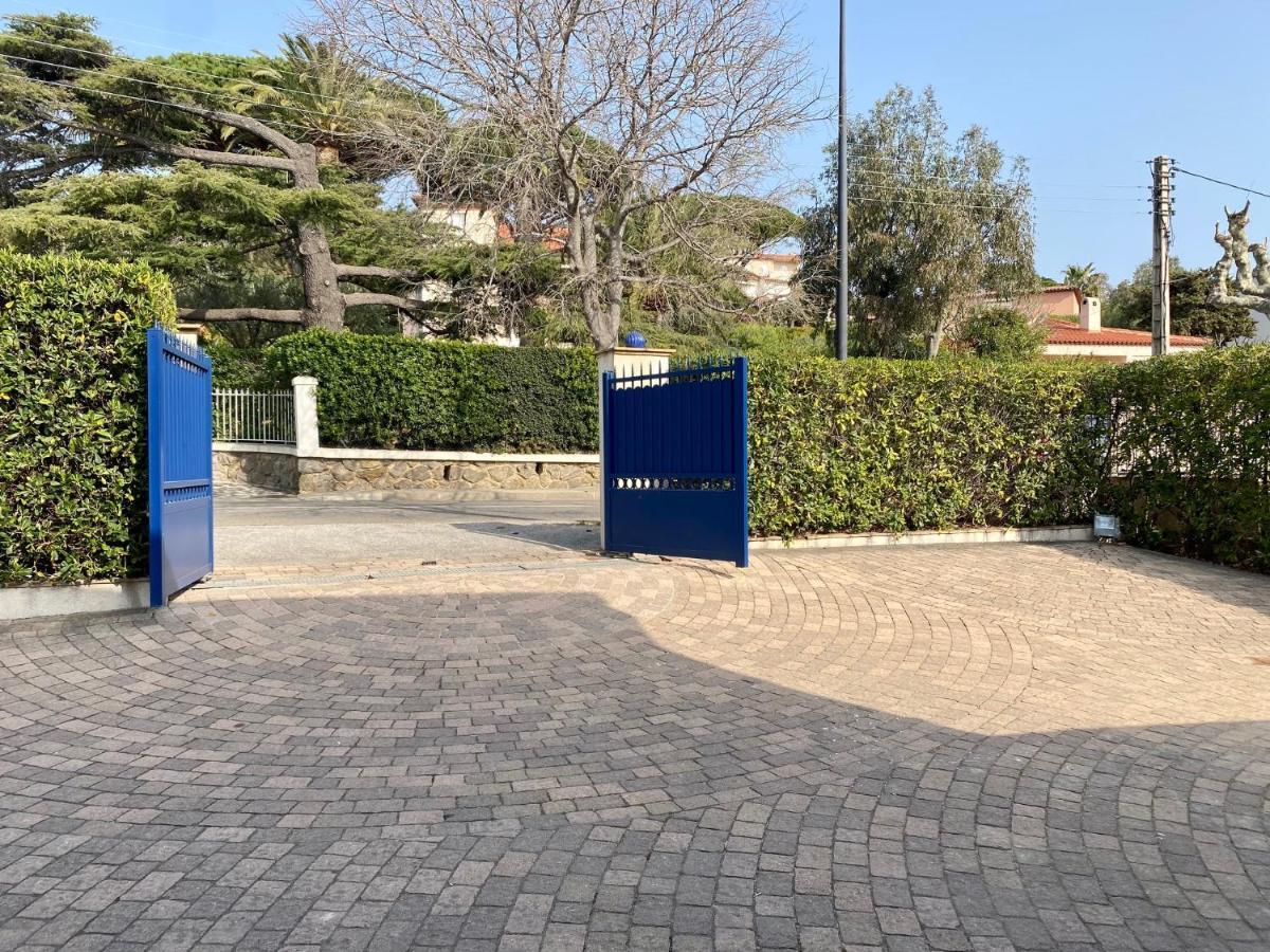Villa Montfleuri, Vieille Ville A Pieds, Vue Mer, Piscine, 8 Pers サント・マキシム エクステリア 写真